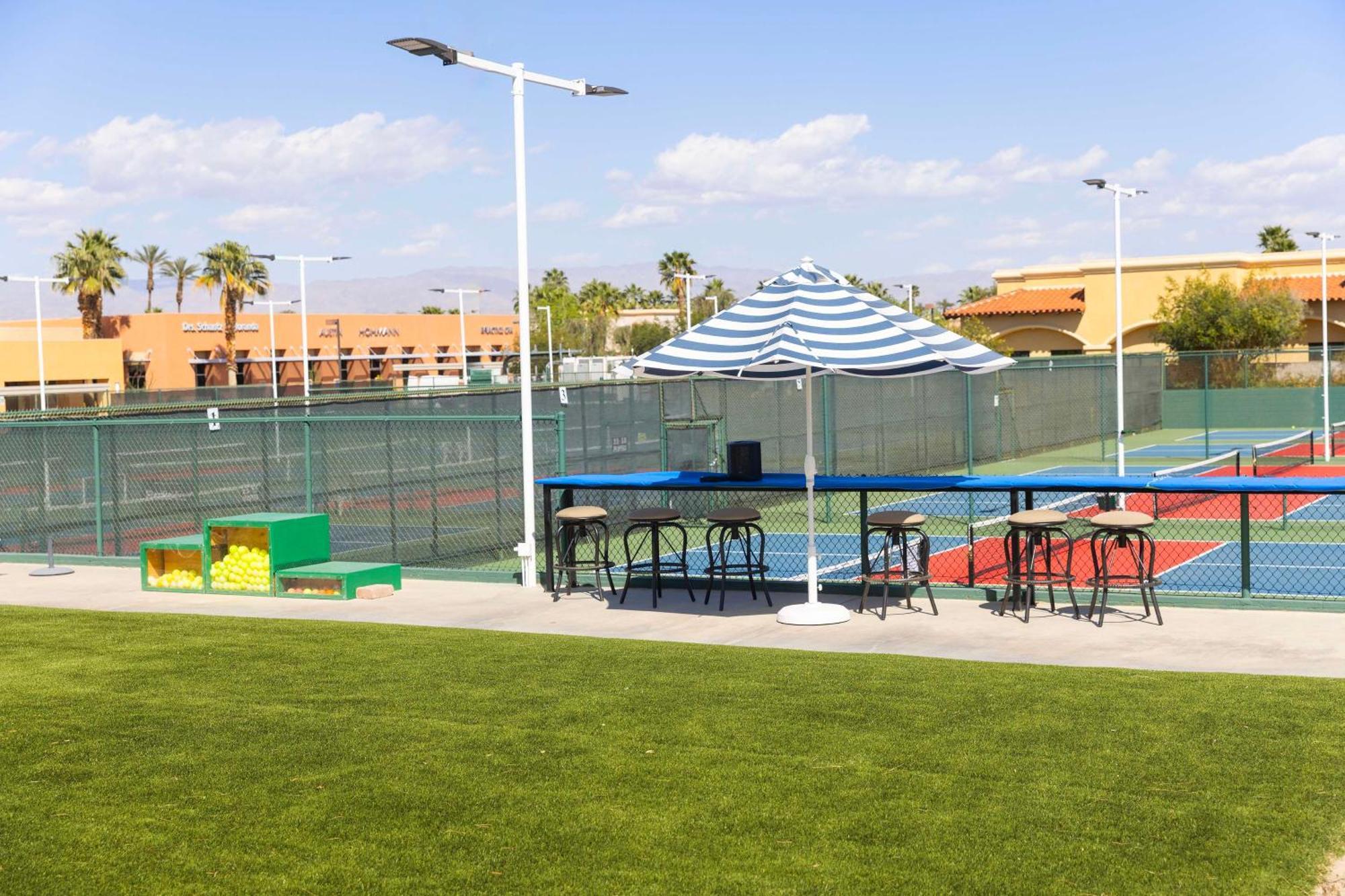 Embassy Suites By Hilton Palm Desert Exteriér fotografie